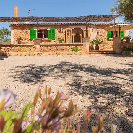 Holiday home Es Tres Pins